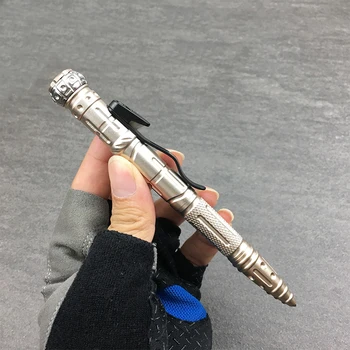 Kosmos Fingerspids gyroskop Dekompression Taktiske pen udendørs multi-funktionelle forsvar pen wolfram stål Hammer LED-belysning